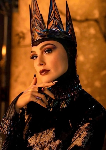 The Evil Queen (Gal Gadot)