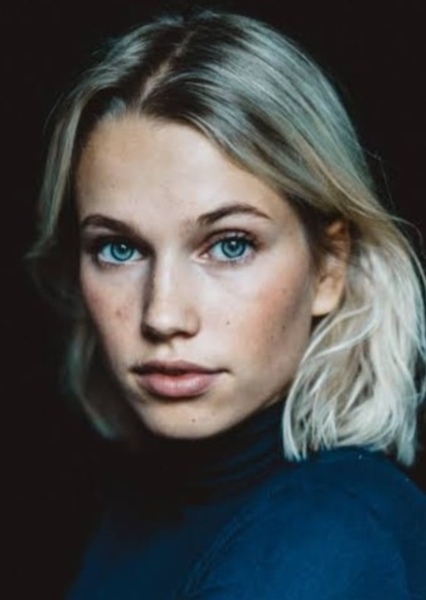 Thea Sofie Loch Næss photo