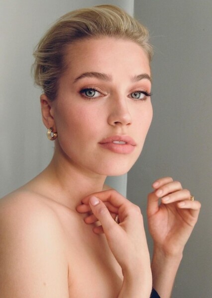 Thea Sofie Loch Naess photo