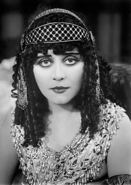 Theda Bara photo