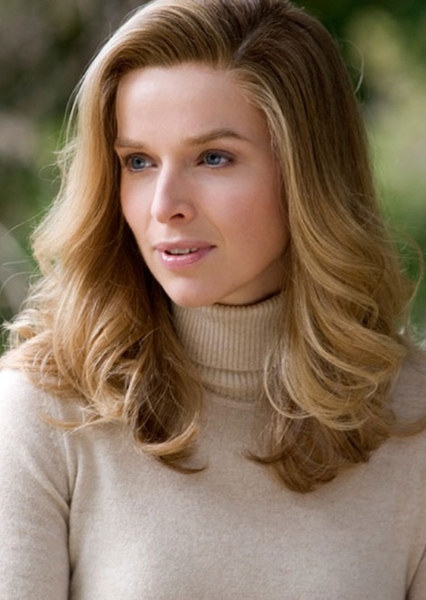 Thekla Reuten photo