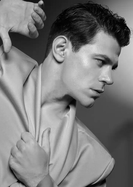 Theo Evan photo