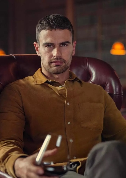 Theo James