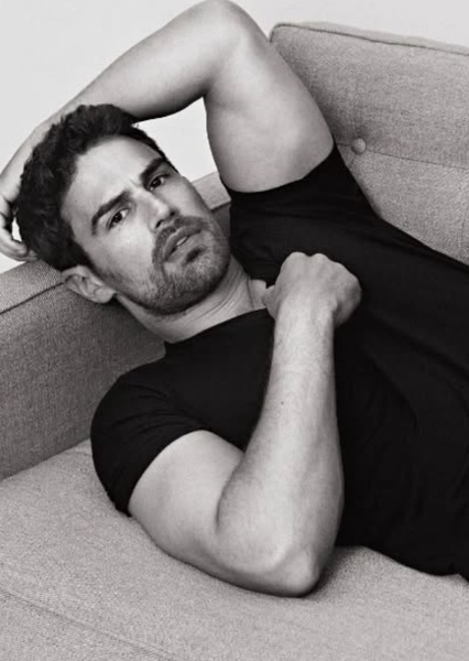 Theo James photo