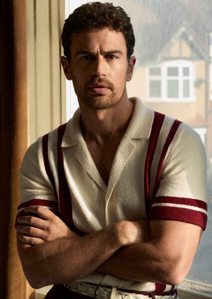 Theo James photo