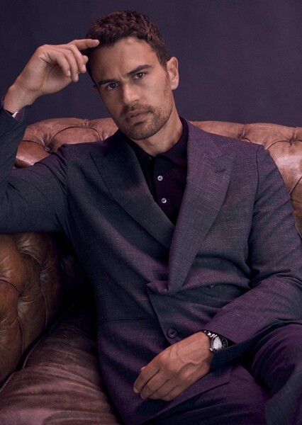 Theo James photo