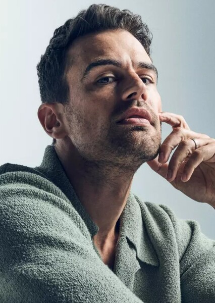 Theo James photo