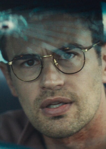 Theo James photo