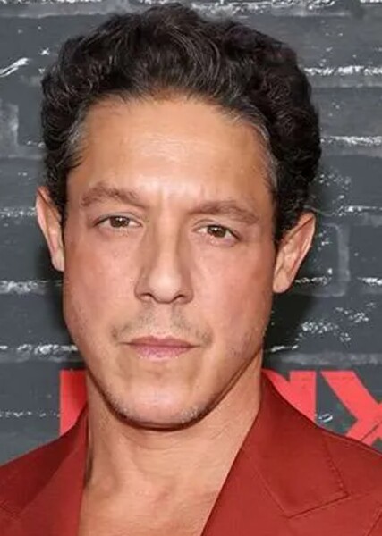 Theo Rossi photo