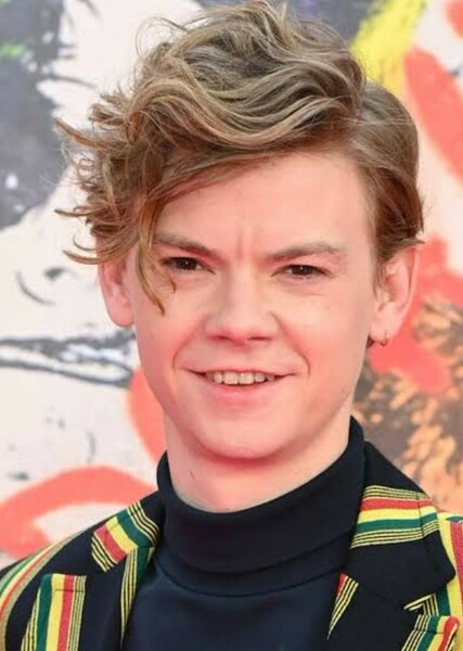 Thomas Brodie-Sangster photo