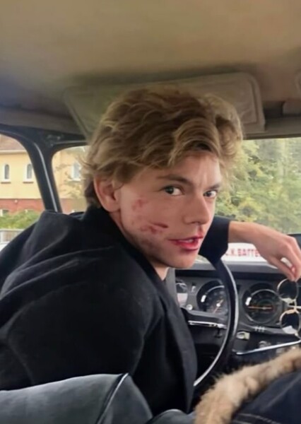 Thomas Brodie-Sangster photo