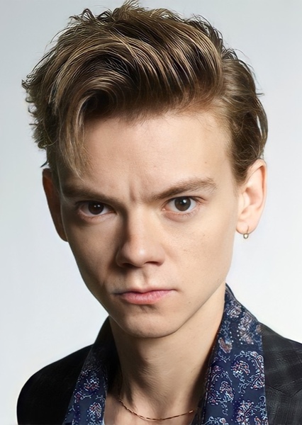 Thomas Brodie-Sangster photo
