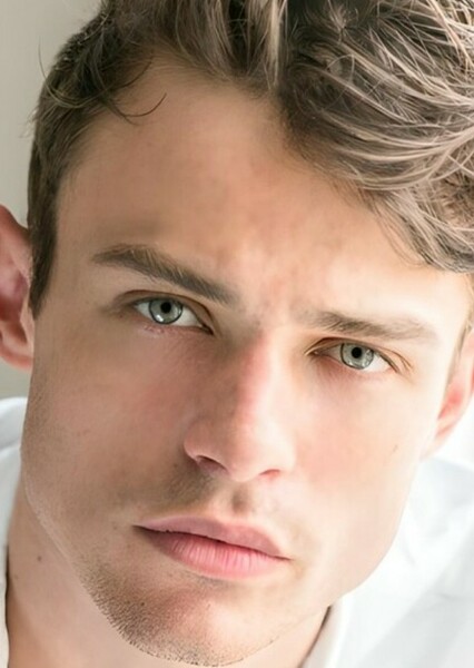 Thomas Doherty photo