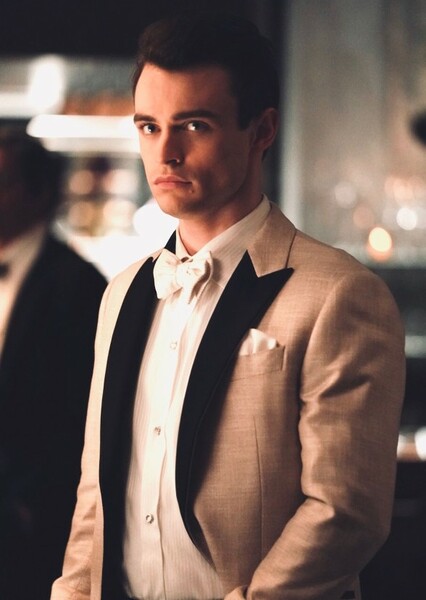 Thomas Doherty photo