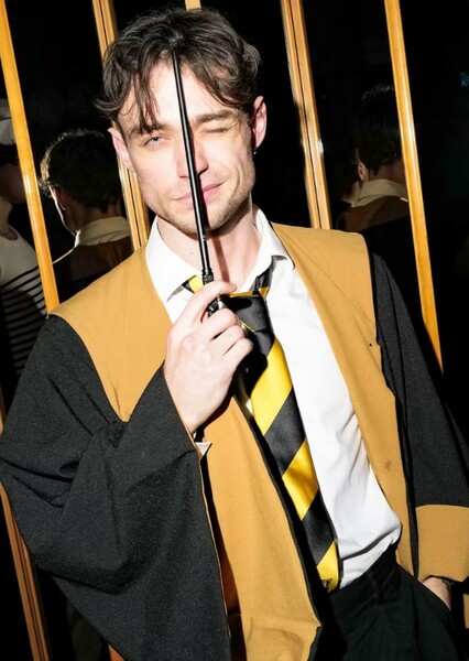 Thomas Doherty photo