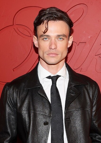 Thomas Doherty photo