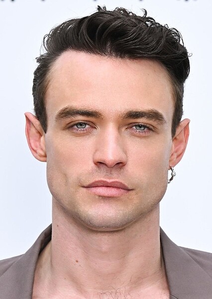 Thomas Doherty photo