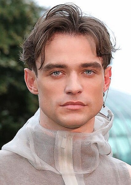 Thomas Doherty photo