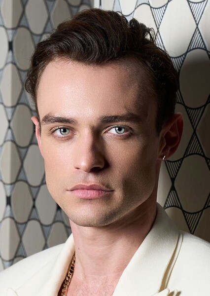 Thomas Doherty photo