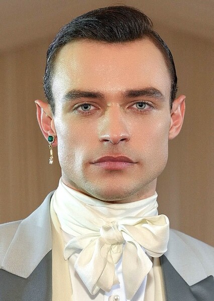 Thomas Doherty photo