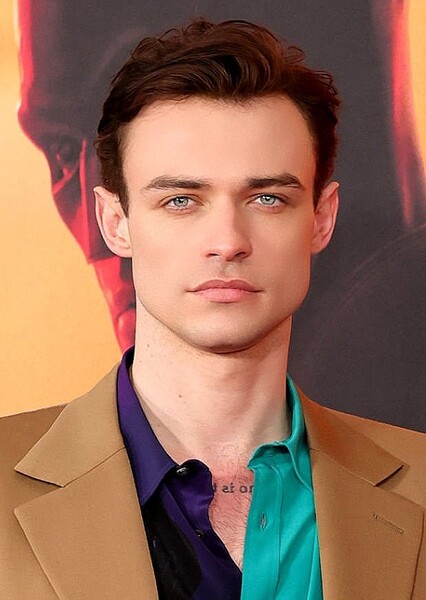 Thomas Doherty photo