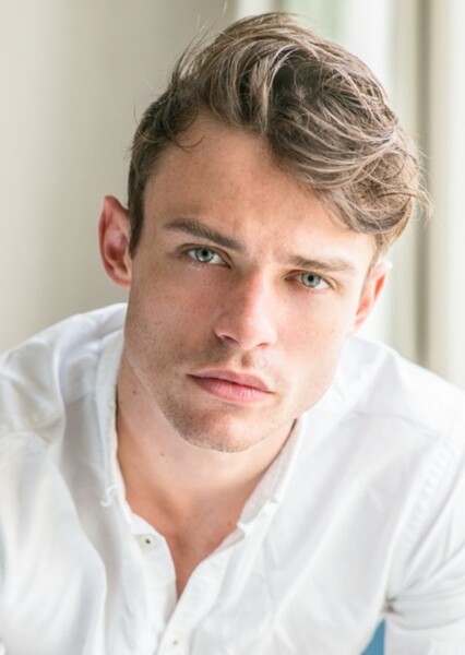 Thomas Doherty photo