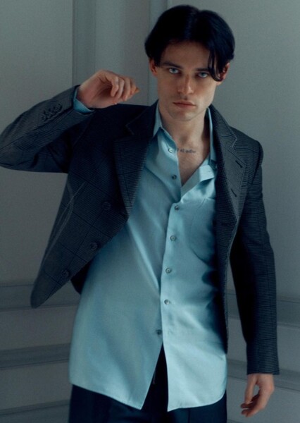 Thomas Doherty photo