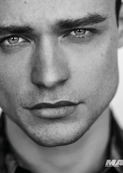 Thomas Doherty photo