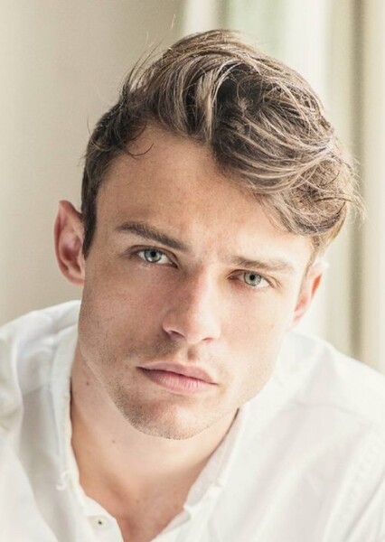 Thomas Doherty photo