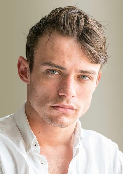 Thomas Doherty photo