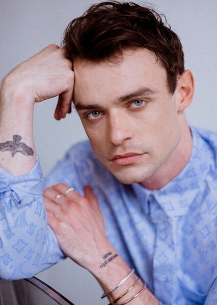 Thomas Doherty photo