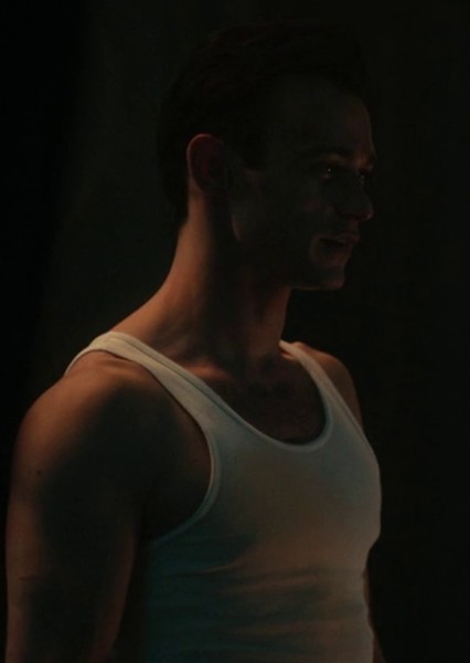 Thomas Doherty photo