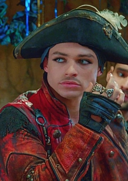 Thomas Doherty photo