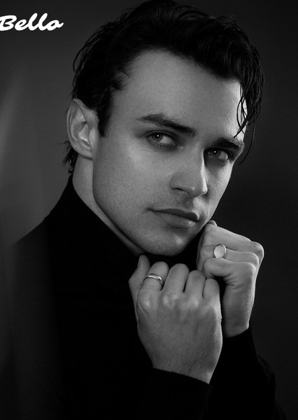 Thomas Doherty photo
