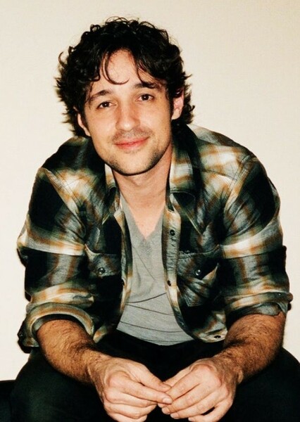 Thomas Ian Nicholas