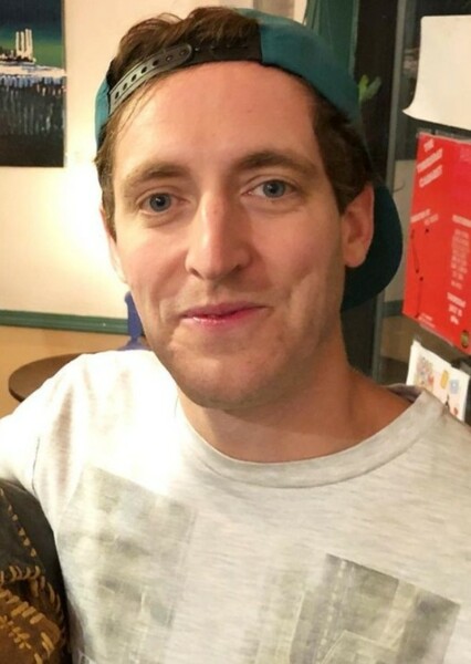 Thomas Middleditch photo