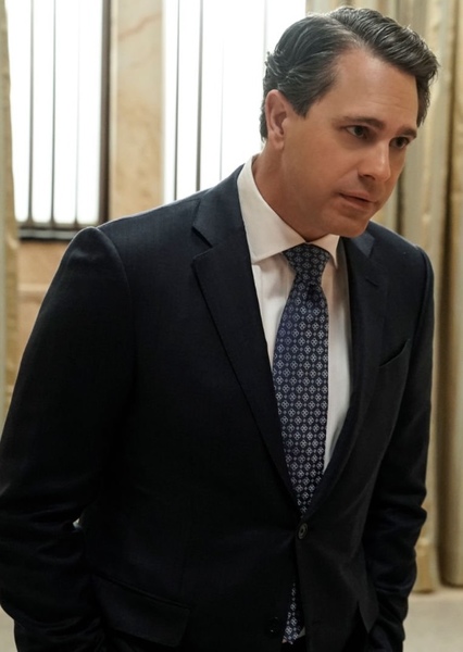 Thomas Sadoski photo