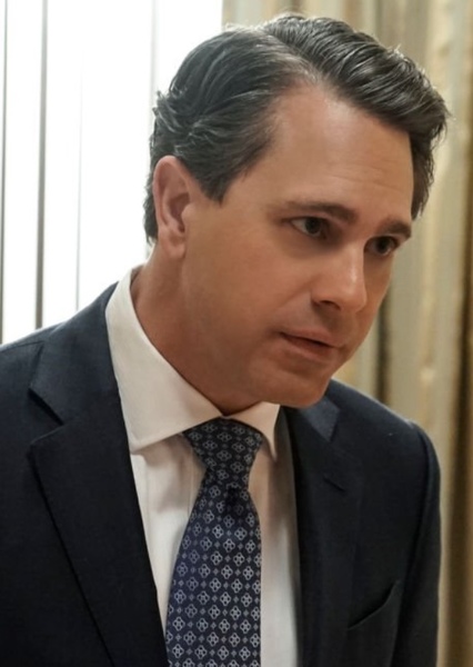 Thomas Sadoski photo