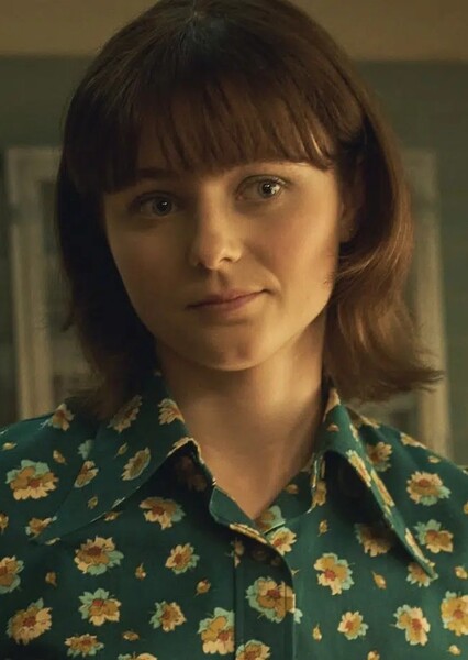 Thomasin McKenzie photo