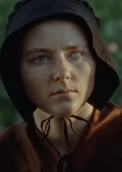 Thomasin McKenzie photo