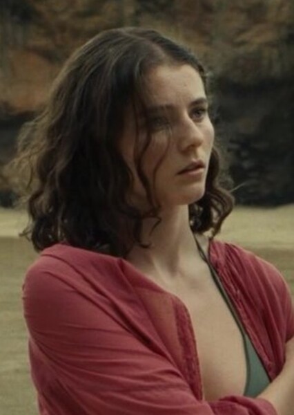 Thomasin McKenzie photo