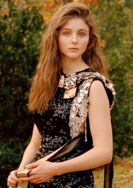 Thomasin McKenzie photo