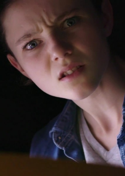 Thomasin McKenzie photo