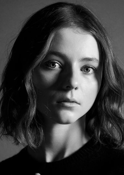 Thomasin McKenzie photo