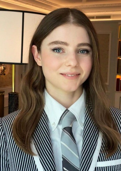Thomasin McKenzie photo