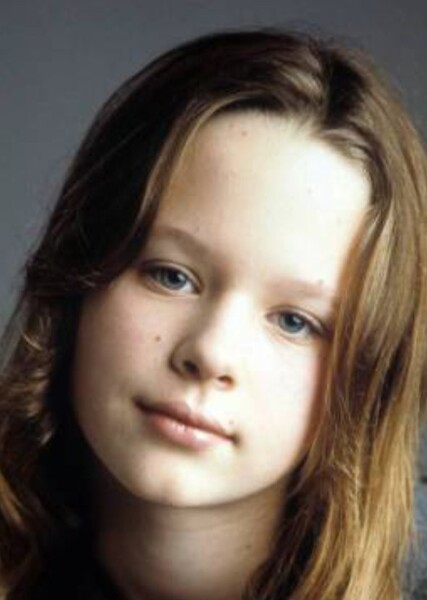 Thora Birch photo