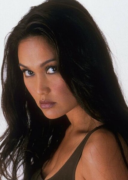 Tia Carrere