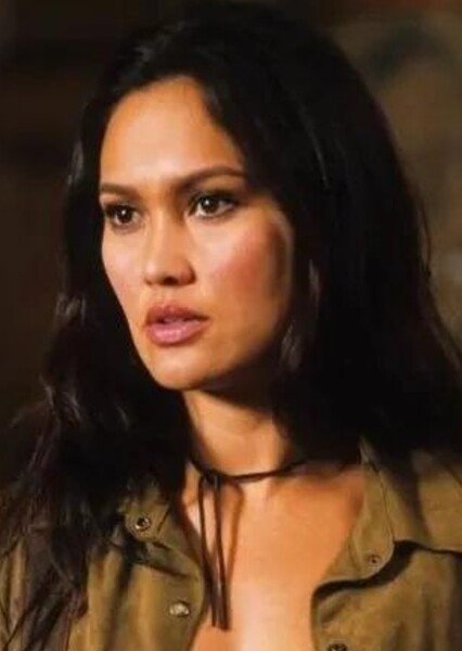 Tia Carrere
