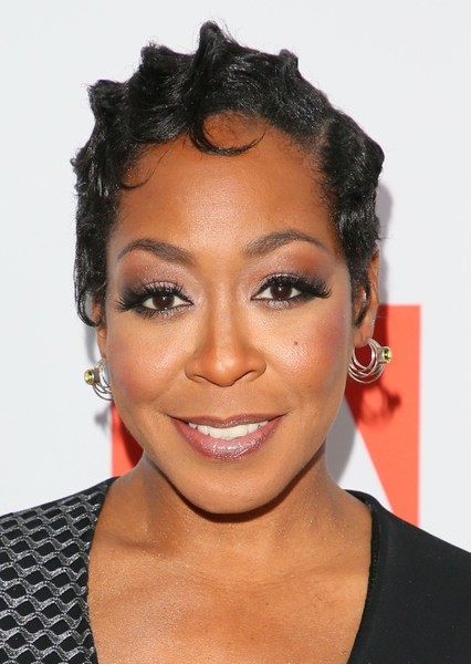 Tichina Arnold photo