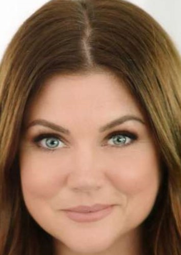 Tiffani-Amber Thiessen photo